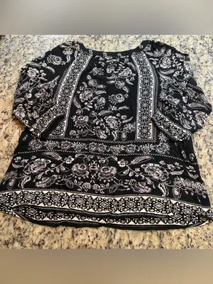 Bila Black and White Floral Border Print Blouse thumbnail 6