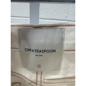 NWT One Teaspoon Sz 26 High Waist Stevies White Distressed Ripped Bermuda Shorts thumbnail 5