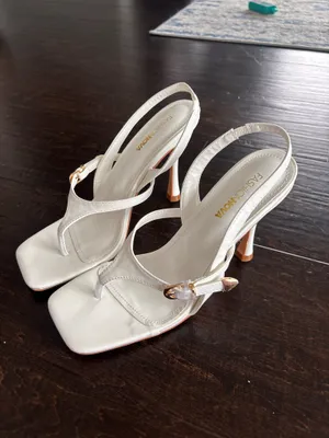 FashioNova NWT Heels thumbnail 2