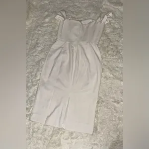 NWOT Dress the Population Bailey Off the Shoulder Dress white sz M thumbnail 4