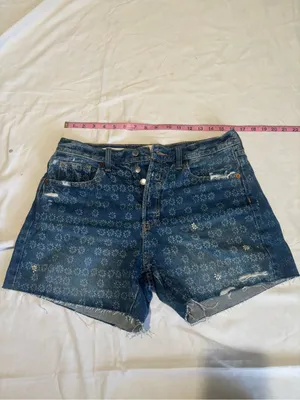 Universal Thread Denim Floral-Print High-Rise Jean Shorts - Blue thumbnail 3