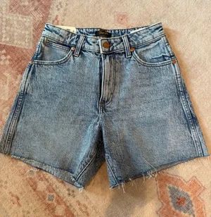 Wrangler Vintage Shorts Denim High-Waisted thumbnail 1
