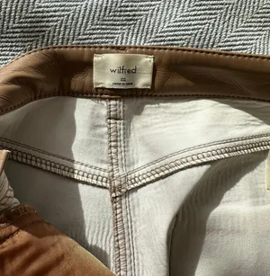 Aritzia Wilfred Melina Leather Pants thumbnail 4