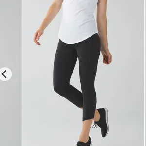 Lululemon‎ exquisite crop high rise black 2 thumbnail 2