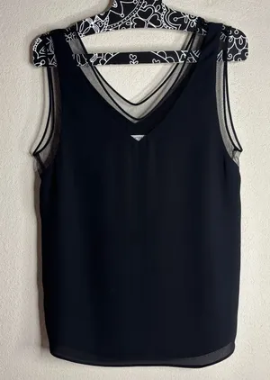 Aritzia Babaton Holbrook Blouse size Extra small thumbnail 1