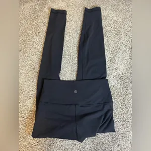 Lululemon black high-waisted leggings black size 6 thumbnail 5