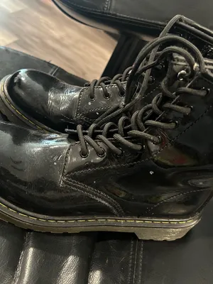 Dr. Martens Black Leather Delaney Zip Boots thumbnail 4