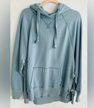 American Eagle Outfitters Blue Relaxed Fit Sweater Size L thumbnail 1