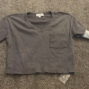 Sage & Stone grey v neck top Gray Size L thumbnail 1