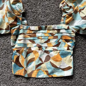 Abercrombie Puff Sleeve Square Neck Crop Top Small thumbnail 2