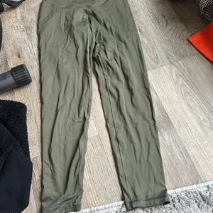 Aerie offline green leggings size M‎ thumbnail 2