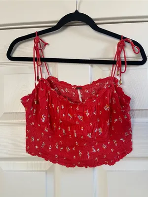 Women’s Free People Kaia Red Floral Smocked Crop Top Size S thumbnail 3