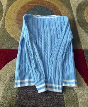 SheIn Preppy Y2K Style Light Blue White Cable Knit V Neck Crop Sweater One Size thumbnail 5