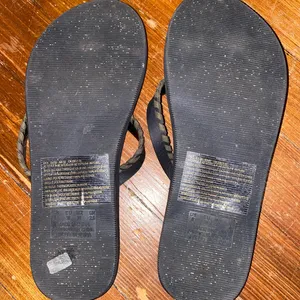 American Eagle Flip Flops thumbnail 2