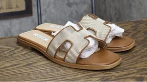NWT Steve Madden Hadyn H-Band Sandals Slip On Natural / Cognac Check Brown 9M thumbnail 1