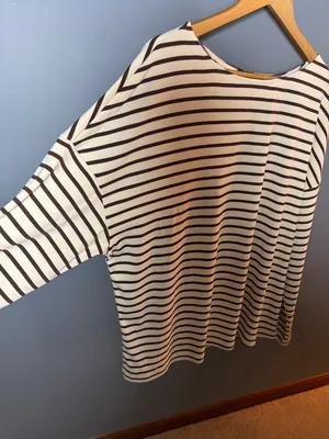 Ladies XXL Brown/Beige Stripe Top - like new! thumbnail 2
