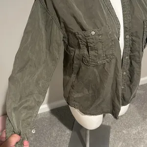 Zara army‎ green button down size small thumbnail 2