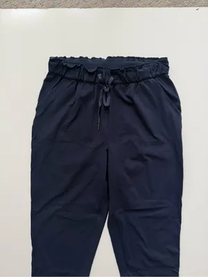 lululemon Keep Moving Pant - Size 8 - True Navy thumbnail 4