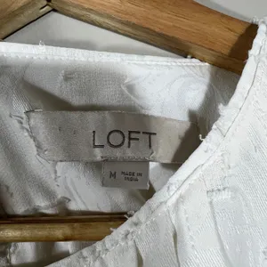 LOFT Floral Jacquard Burnout Blouse White Romantic Pintuck Yoke Top Size M thumbnail 4