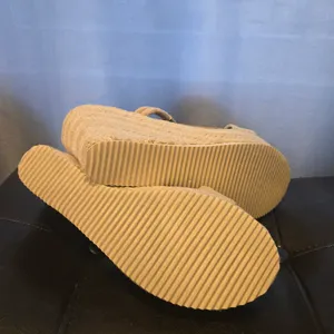 Tan Wedges thumbnail 5
