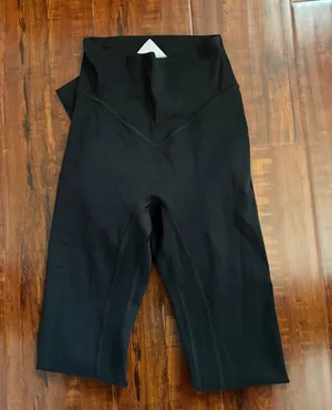 Lululemon High-Rise Breezethrough Leggings thumbnail 1