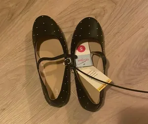 New cat and Jack studded kids Black Mary Jane Shoes size 5 thumbnail 2