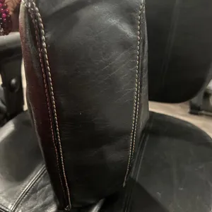 Michael Kors Black  Leather Shoulder Bag thumbnail 2