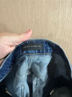 Silver Jeans Co Dark Wash Highly Desirable High-Rise Denim Shorts Size 30 thumbnail 3