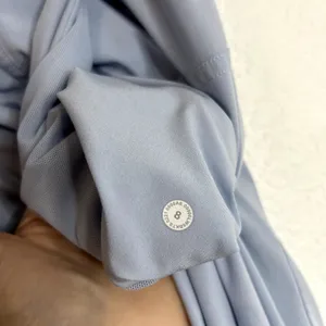 Lululemon Beyond the Studio Crop Blue Linen Womens Size 8 Dance Yoga thumbnail 5