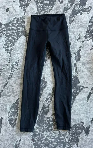 Lululemon Wunder Under 25” Leggings thumbnail 4