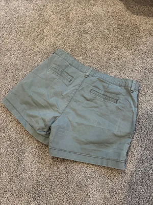 GAP Women's Olive Toned Chino Shorts thumbnail 3