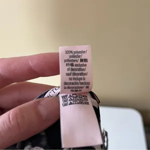 Victoria's Secret Black and White Floral Camisole thumbnail 5