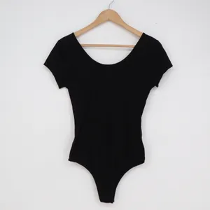Active Basic Womens Black Short Sleeve Scoop Neck Bodysuit Size M thumbnail 4
