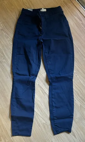 L’AGENCE JEANS thumbnail 1