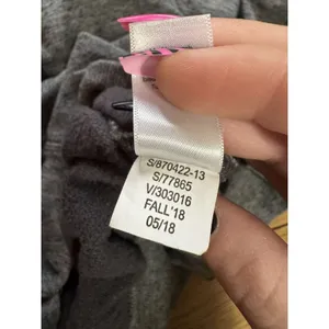 Athleta Long Sleeve Lightweight Weight Shirt Women Size Large Stretch Thumb Hole thumbnail 13