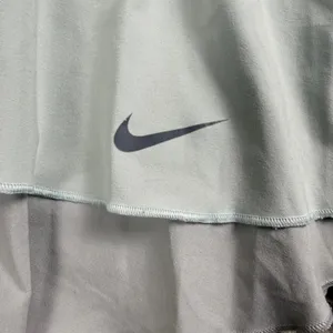 Nike Dri-FIT Ruffle Skort Women Medium Mint Green Grey Tennis Golf Athletic‎ thumbnail 4