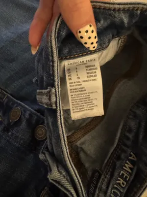 American Eagle high-rise jeans thumbnail 2