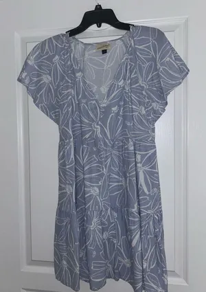 Universal Threads Floral Dress thumbnail 1