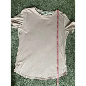 PINK Victoria’s Secret Light Pink Crewneck Tee Shirt Size M thumbnail 6