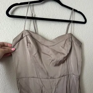 Abercrombie & Fitch The A&F Camille Midi Dress in Taupe Size Small thumbnail 5