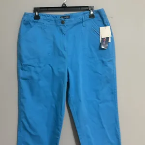 SA DENIM Women's Classic Fit Straight Leg Stretch capris Size 12 thumbnail 2