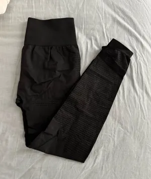Gymshark Leggings thumbnail 1