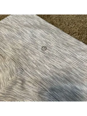 Lululemon Gray Wunder Under Crop II Leggings Size 6 thumbnail 7