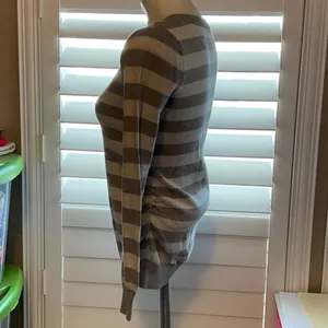 Elegant Striped Scoop Neck Sweater Gray Size XS thumbnail 5