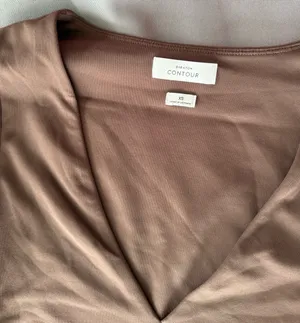 Babaton Contour Deep V-Neck Long Sleeve Top thumbnail 2