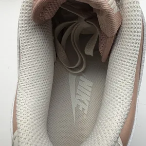 New Womens 9.5 Nike Dunk‎ Low Particle Pink/Lt Orewood Brown Sneaker IM6572-603 thumbnail 8