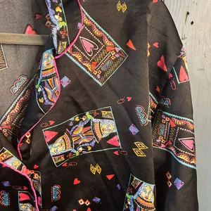 Nasty Gal Black Shirt with Colorful Queen of Hearts Accents PJ Shirt - Size 8 thumbnail 2