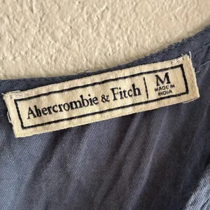 Abercrombie & Fitch Silver Sequins Dusty Blue Boho Babydoll Blouse M thumbnail 10