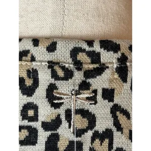 Tyler Boe Leopard Chrissy Shirt Women Medium Tan NWT‎ V Neck Tunic Top Animal thumbnail 6