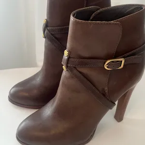 Tory Burch Brown Leather Ankle Boots thumbnail 2